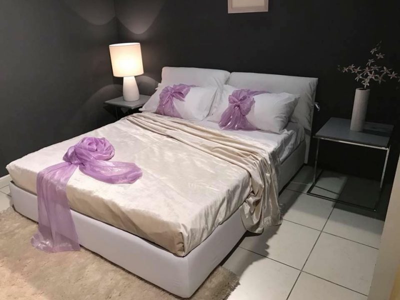 Letto matrimoniale tessuto